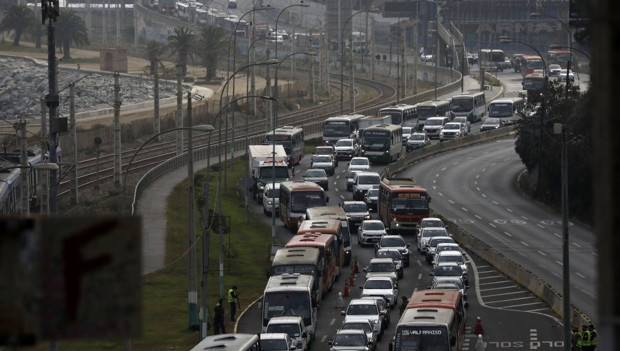 «Súper Miércoles» deja alta congestión vehicular en las principales arterias del Gran Valparaíso