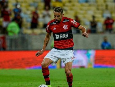 Flamengo estaría "abierto a escuchar propuestas" por Mauricio Isla tras indisciplina