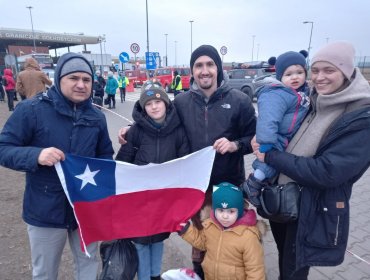 Cancillería confirma que 24 chilenos han logrado salir de Ucrania y que 10 de ellos regresarán a Chile