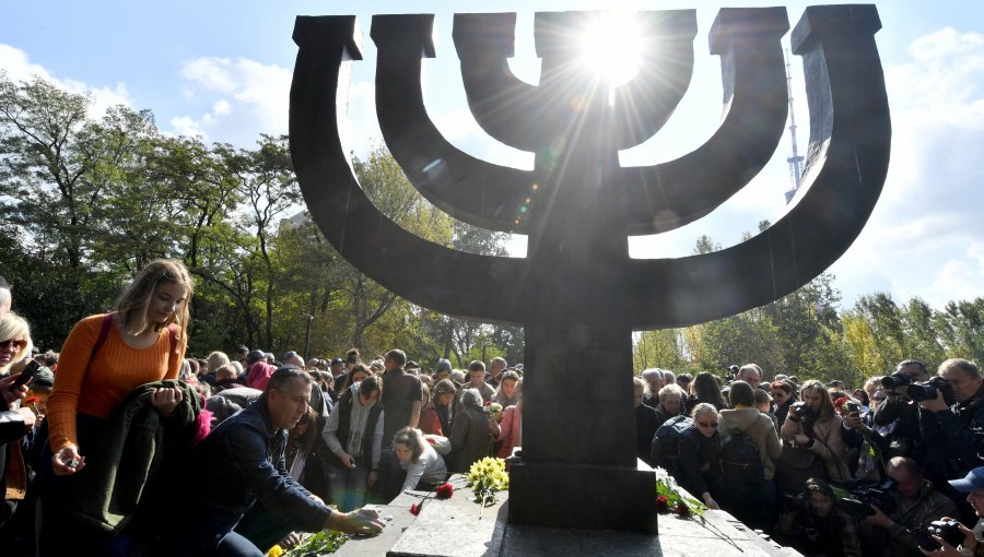 Indignación por el bombardeo ruso de Babi Yar, el memorial a las víctimas de una masacre nazi en Kiev