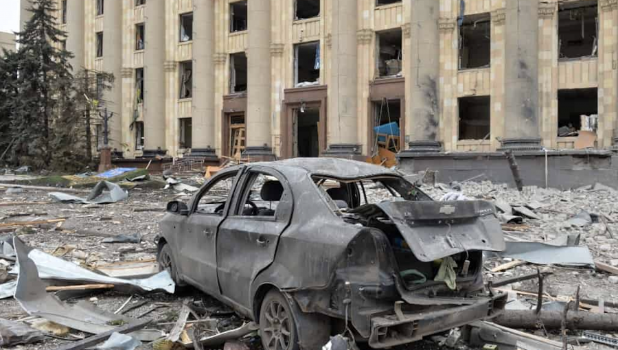 Rusia toma el control de Jersón, mientras intensifica los ataques sobre Járkiv y Mariupol