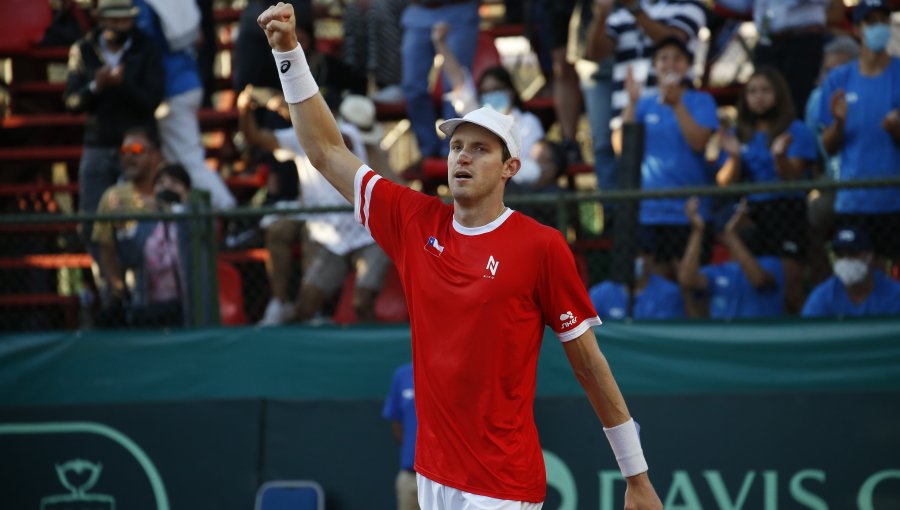 Nicolás Jarry derrotó al esloveno Blaz Rola y le dio el segundo punto a Chile en Copa Davis