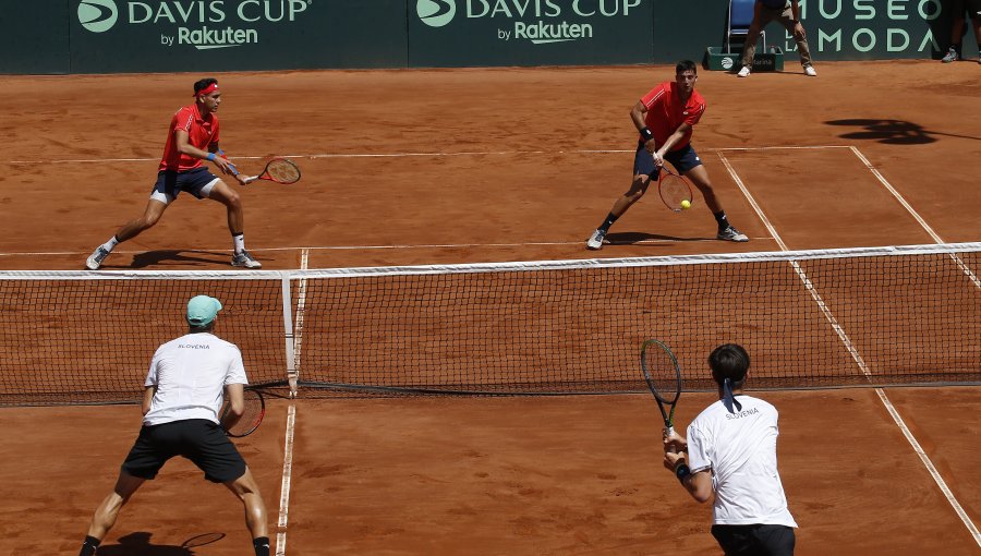 Copa Davis: Tabilo y Barrios triunfan en dobles, cerrando el 3-0 sobre Eslovenia