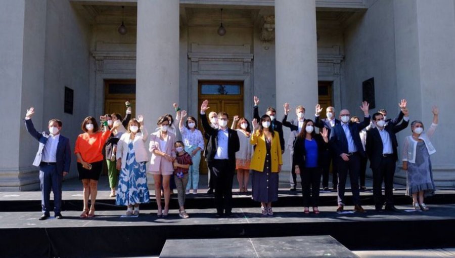 Poder femenino: Qué implicancias tendrá una mayoría de mujeres en el gabinete de Gabriel Boric