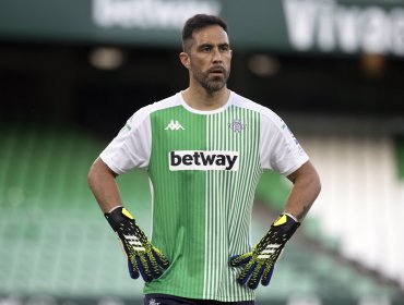Prensa española le restó responsabilidad a Bravo en fuerte caída del Betis