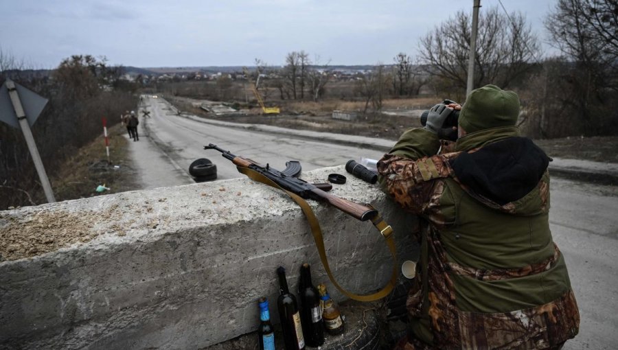 Estados Unidos advierte que Rusia podría utilizar armas químicas o biológicas en Ucrania