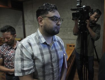 Corte mantiene arresto domiciliario nocturno para profesor acusado de dañar la estación San Joaquín del Metro
