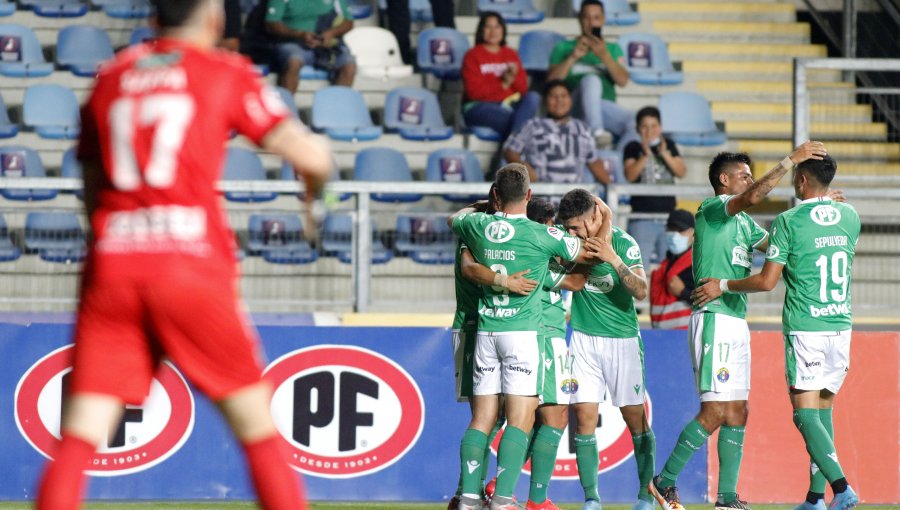 Audax Italiano ganó por primera vez en el torneo, le quitó el invicto a Palestino y dejó el fondo de la tabla