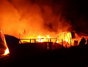 Ataque incendiario destruye una vivienda deshabitada y tres bodegas en Cañete