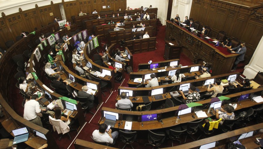 Pleno de la Convención aprueba artículo sobre derechos sexuales y reproductivos que declara legal el aborto