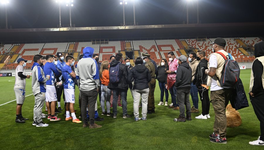 Intensas lluvias en Calama obligaron a suspender partido entre Cobreloa y Santa Cruz en Primera B