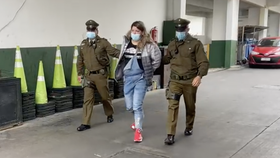 Supuesto crimen pasional sacude a Valparaíso: capturan a mujer que habría actuado junto a su pololo para asesinar a la amante