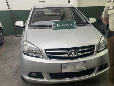 Mujer contactó al dueño de un auto robado para devolvérselo, pero previo pago de $350.000: fue detenida en Valparaíso
