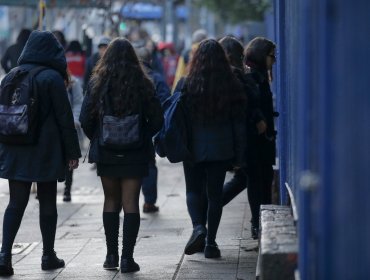 Denuncian a profesores de colegio en Ñuñoa por abuso y acoso sexual contra estudiantes