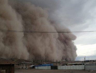 Impresionante tormenta de arena cubrió gran parte de Diego de Almagro: decretan Alerta Amarilla para la comuna