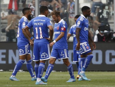 Se profundiza la crisis en la U: Hinchas dejaron rayados contra los jugadores y Azul Azul