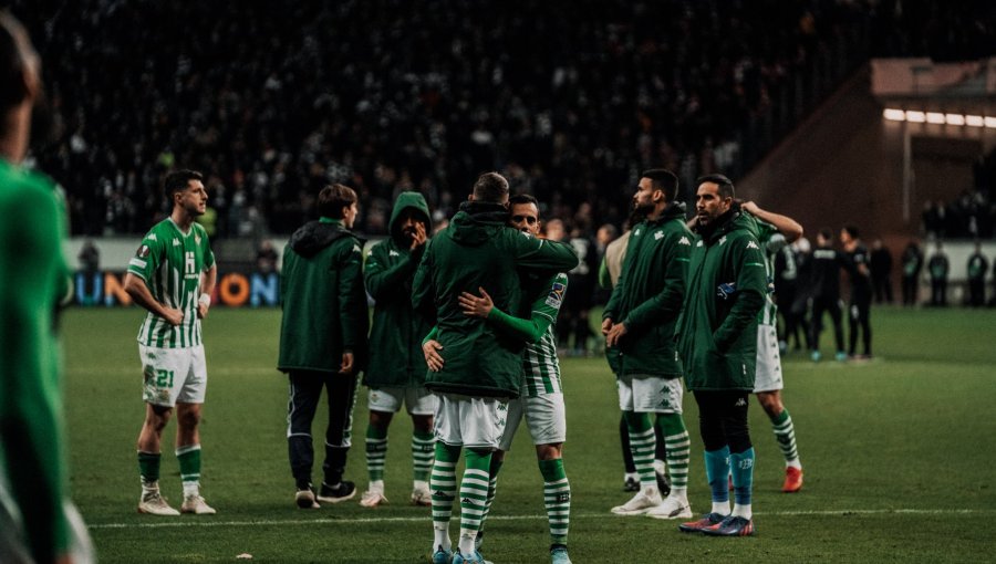 Betis de Pellegrini y Bravo sufrió una dramática eliminación en el último minuto del alargue en la Europa League