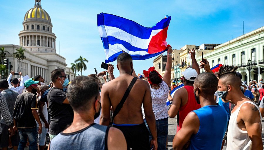 Cuba condena con hasta 30 años de cárcel a 127 manifestantes de las protestas contra el Gobierno