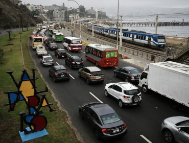 Caos vial en Valparaíso, Viña, Concón, Quilpué y Villa Alemana: Falta de choferes y mejores buses además de grandes tacos ahogan a la ciudadanía en las horas peak