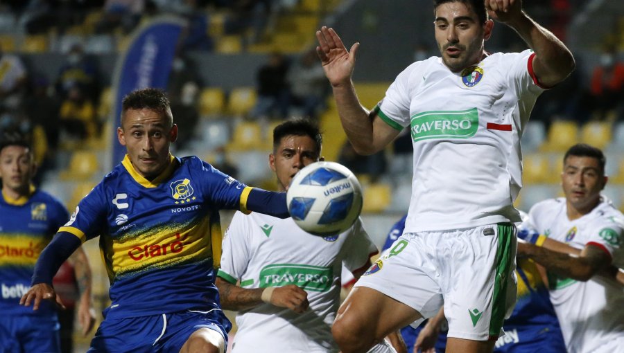 Everton y Audax Italiano protagonizaron un pobre y deslucido empate en Viña del Mar