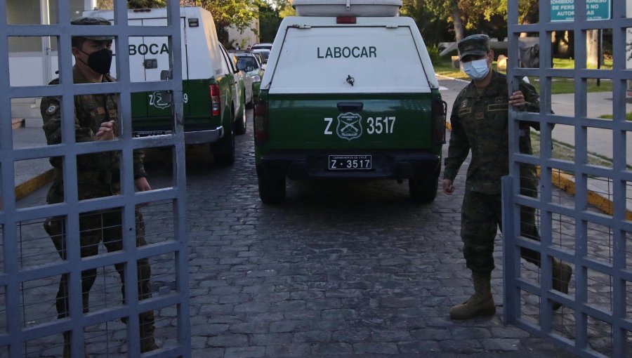 Formalizan a funcionario civil del Ejército por el robo de más de 50 armas en Santiago