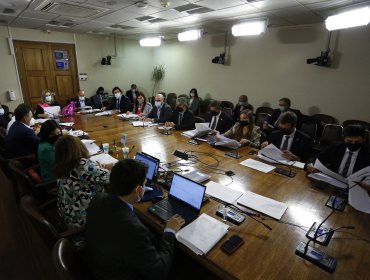 Comisión de Constitución de la Cámara esperará la fusión de siete proyectos para tramitar el quinto retiro de las AFP