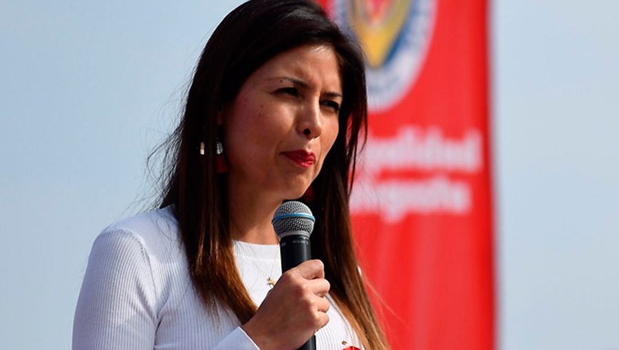 PDI confirmó que la exalcaldesa Karen Rojo salió del país y que "no presentaba ningún impedimento legal"