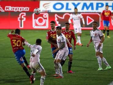 Domingo de fútbol: Universidad de Chile y Unión Española se verán las caras en postergado duelo