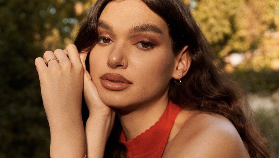 Helénia Melán cautivó en redes sociales con radical cambio de look