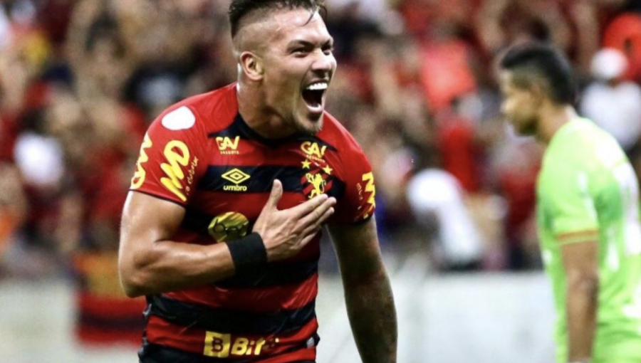 Javier Parraguez fue nuevamente la gran figura en triunfo del Sport Recife de Brasil