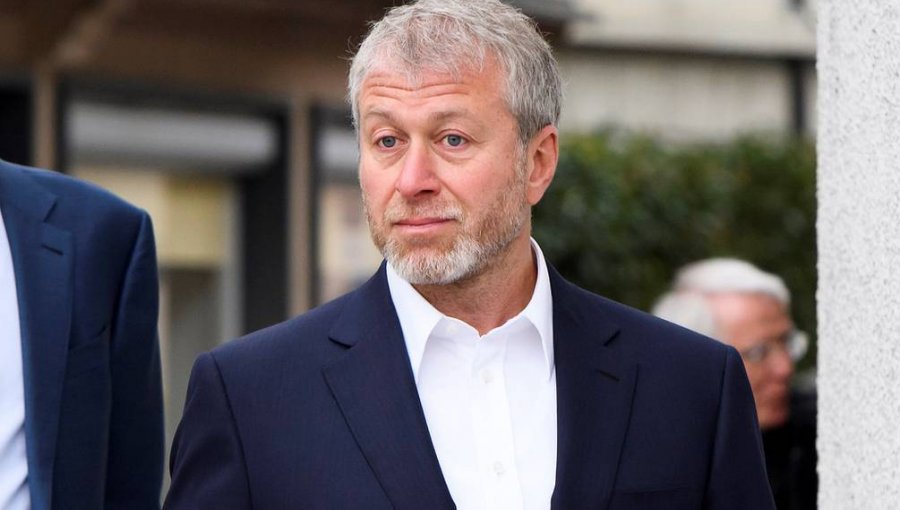 Roman Abramovich habría presentado síntomas de envenenamiento durante negociaciones de paz con Ucrania