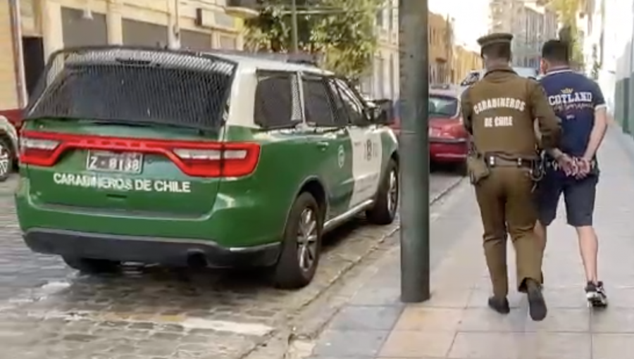 Pareja de delincuentes con nutrido prontuario fueron detenidos tras intentar asaltar joyería en Valparaíso