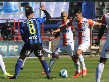 Huachipato derrotó a Cobresal y le dio una mano a Colo Colo, que sigue puntero