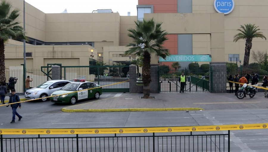 Pánico en el mall Florida Center: Delincuentes abren fuego contra tres guardias de seguridad durante asalto
