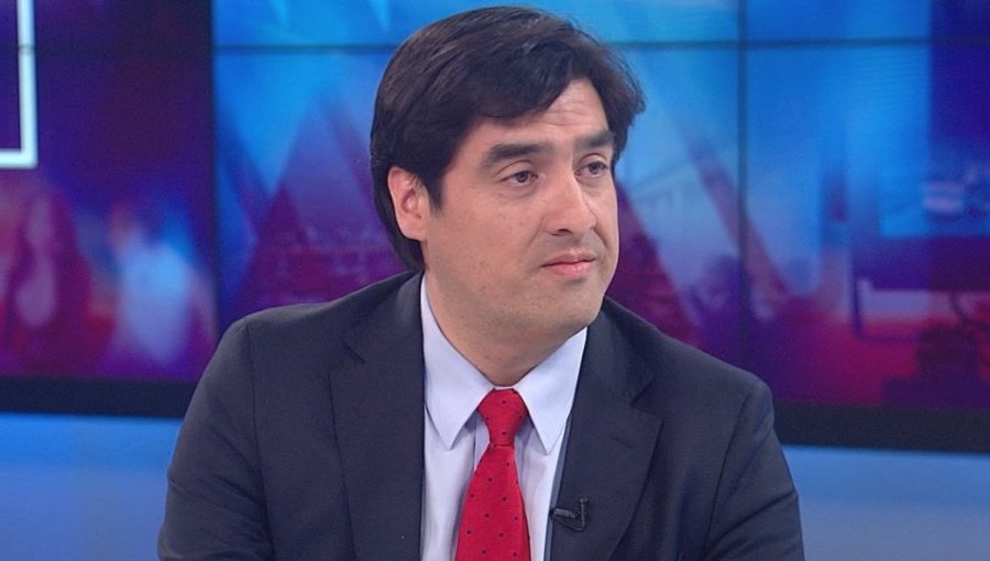 Gobierno nomina al periodista Rodrigo Cid para ser nuevo miembro del directorio de TVN