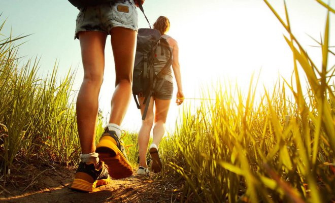 Muévete desde lo más básico: 7 beneficios que la caminata diaria trae a nuestro organismo