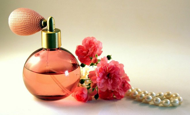 Revelan los efectos negativos del perfume