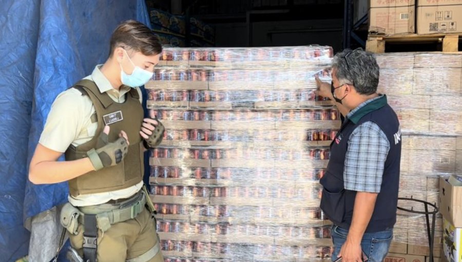 Contrabando de cerveza en Recoleta: incautan 62 mil latas y detienen a una persona
