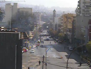 Estudiantes se manifiestan y encienden barricadas en Valparaíso: suspenden el tránsito en Av. Pedro Montt