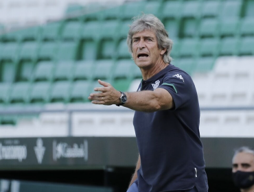 Manuel Pellegrini: "Ojalá algún día se dé el caso de estar libre y que no haya DT en Chile"