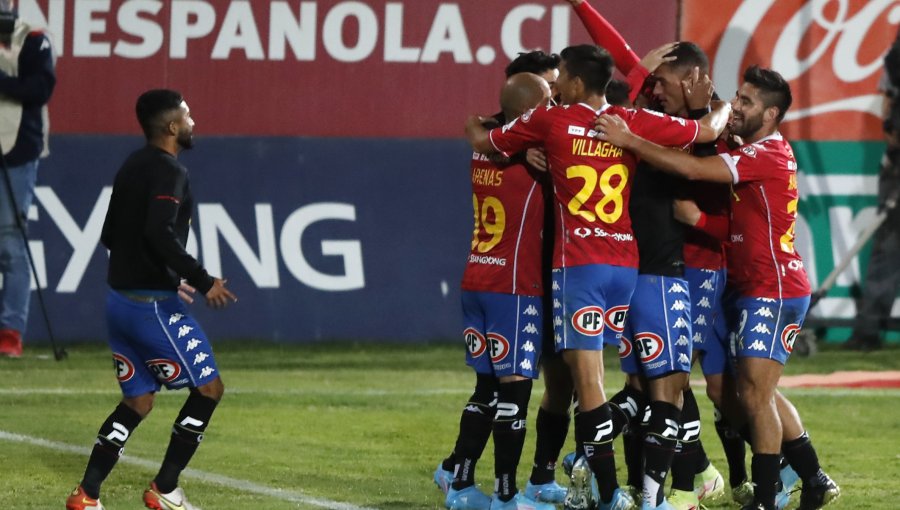 Unión Española tumbó a Colo Colo y consigue la punta del torneo en conjunto al cacique