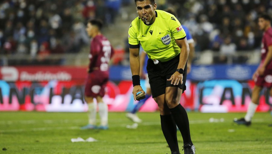 La UC arriesga jugar sin público en el clásico ante Colo-Colo por lanzamiento de trozo de concreto