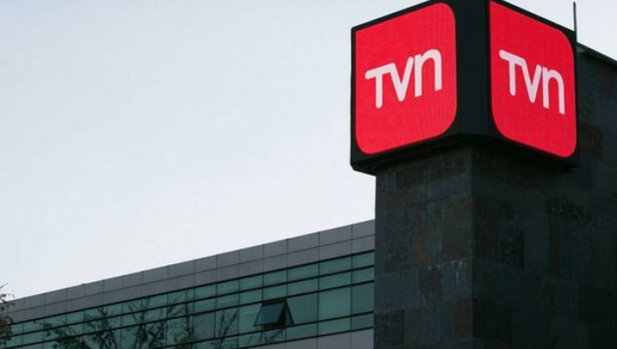 La periodista Andrea Fresard fue nombrada como nueva presidenta del directorio de TVN