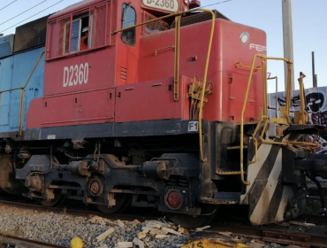 Tren de carga con frutas de exportación descarriló en las cercanías de la estación Barón de Valparaíso