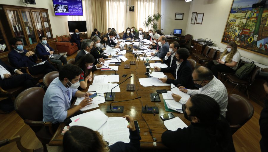 Comisión de Trabajo de la Cámara despachó a Hacienda el proyecto de «quinto retiro acotado» del Gobierno