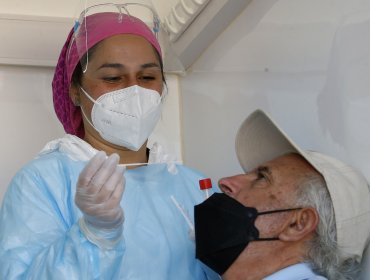 Balance de la pandemia en Chile: 2.771 casos nuevos y otros 38 decesos por causas asociadas al covid-19