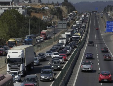 225 mil automóviles han salido de la región Metropolitana durante este feriado de Semana Santa