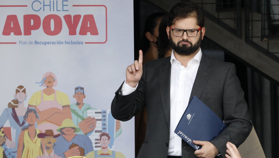 Encuesta Cadem: Desaprobación a Boric sigue en alza y opción Rechazo le saca ventaja de 7 puntos al Apruebo