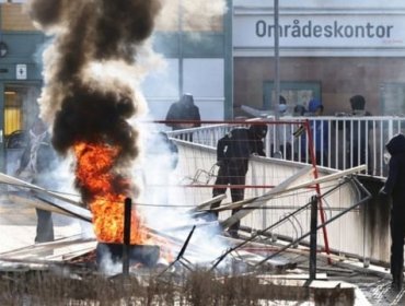 Los graves enfrentamientos en Suecia tras el llamado a "quemar el Corán" por parte de la ultraderecha