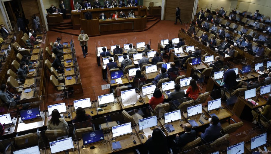 Así votaron los 16 diputados de la región de Valparaíso los dos proyectos de retiro de fondos de pensiones